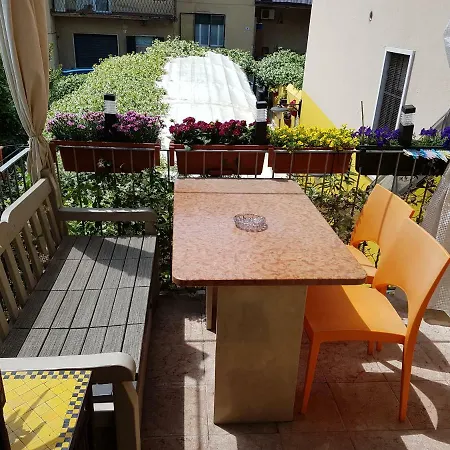 Dora Baltea Monolocale Primo Piano Mansarda Secondo Piano Affittacamere