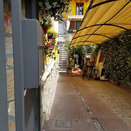 Affittacamere Dora Baltea Monolocale Primo Piano Mansarda Secondo Piano